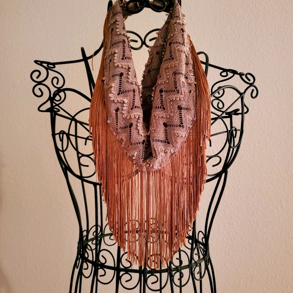 The Perfect Neck & Collar Accessory